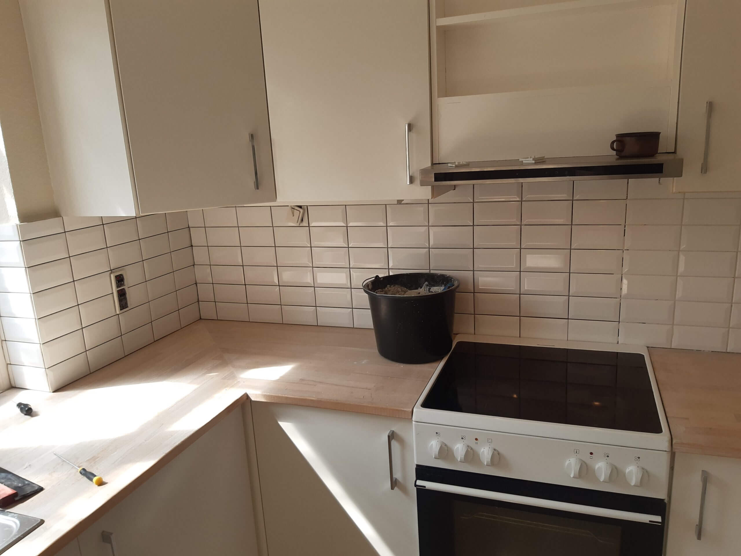 Opsætning af metrofliser i Silkeborg af Din lokale AltmuligMand v/søren mejborn Bjerringbro