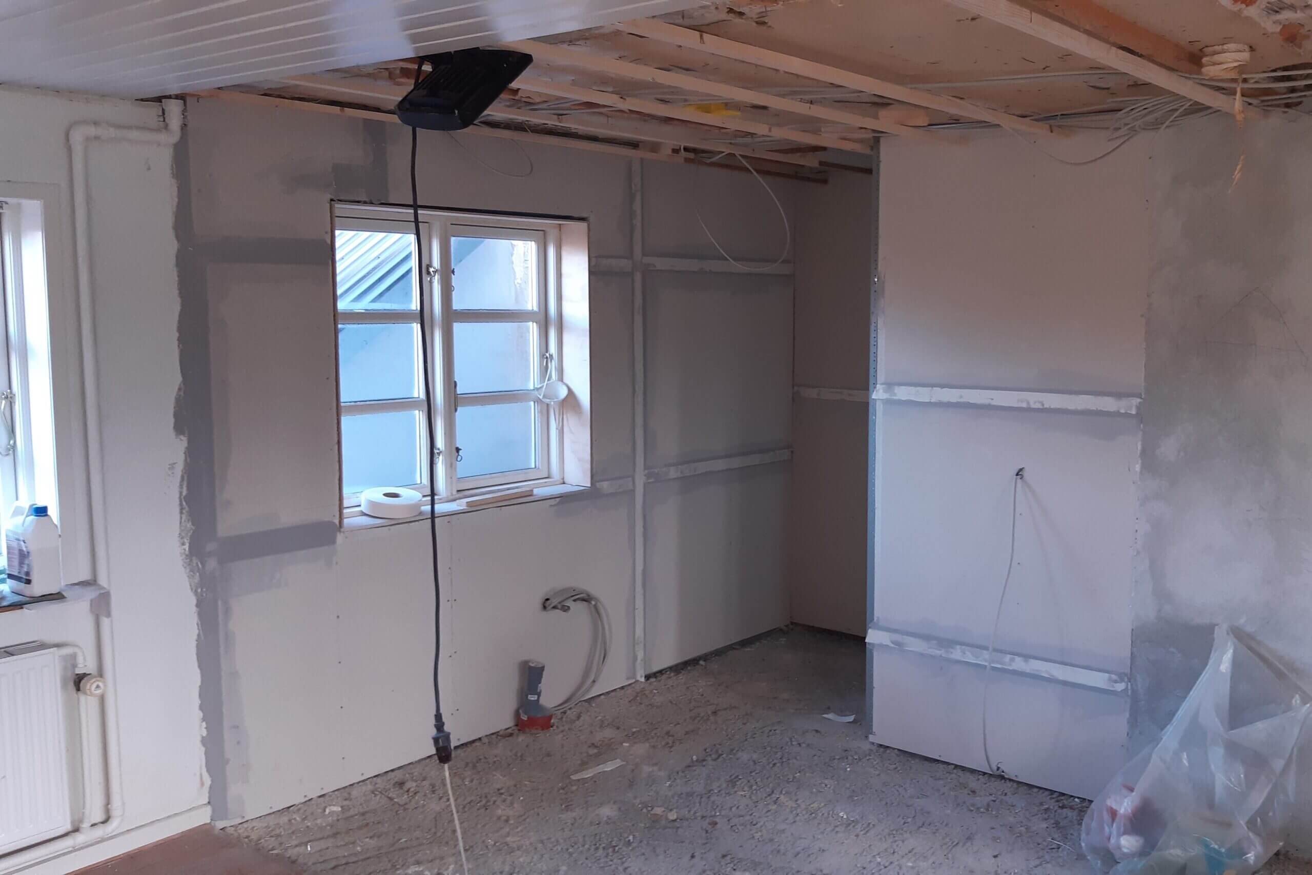 Indvendig renovering Total renovering af køkken i Knudstrup ved Viborg af Din lokaleAltmuligMand v/søren mejborn